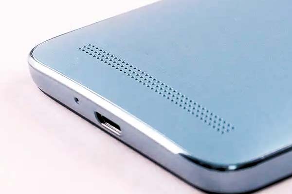 手機(jī)殼緊密激光打孔 精密激光打孔工藝應(yīng)用于手機(jī)行業(yè)的主要優(yōu)點(diǎn)(圖1)