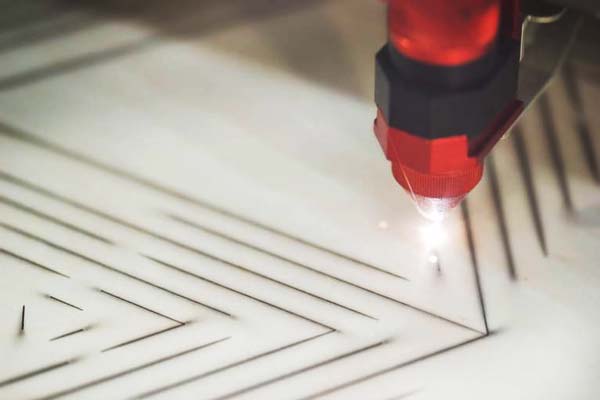 激光焊接機和激光切割機之間有什么區(qū)別呢？(圖1)