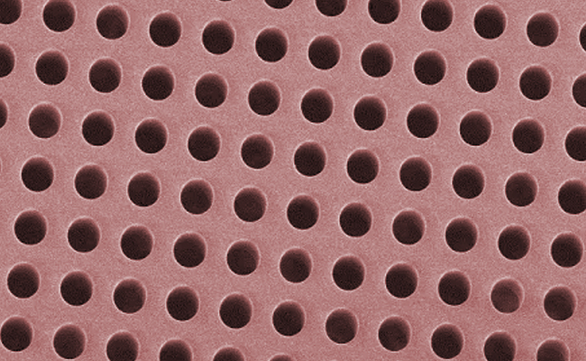 激光打孔 牛仔布料激光燒花工藝:科技與時尚的完美融合(圖1)