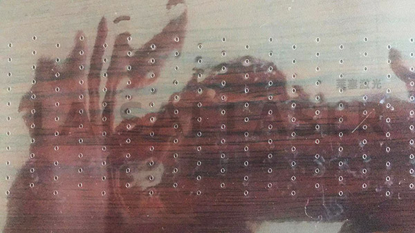 包裝袋透氣孔激光打孔機打孔工藝原理(圖1) 包裝袋透氣孔激光打孔機打孔工藝原理(圖1)