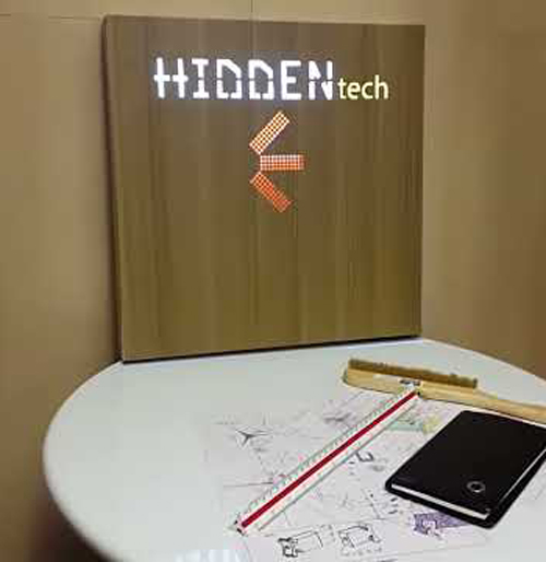 隱藏式木紋顯示屏3 隱藏式木紋顯示屏激光打孔技術-實現(xiàn)無痕透氣與美學融合(圖3)